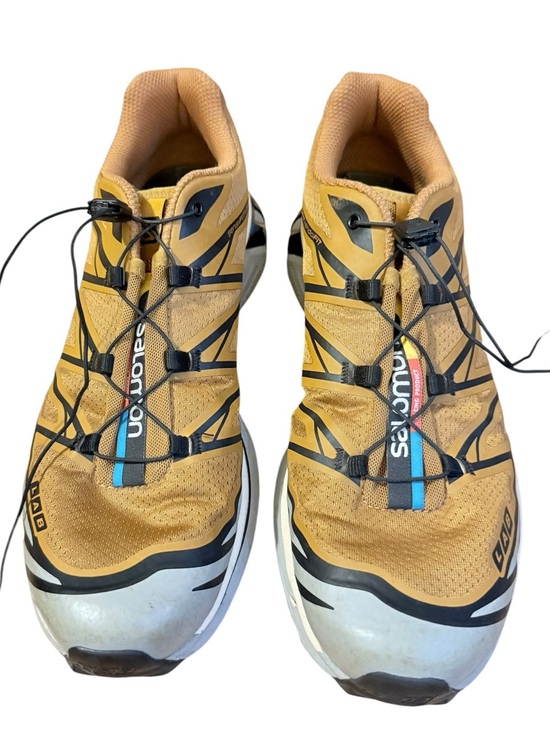 Athletic_Shoes